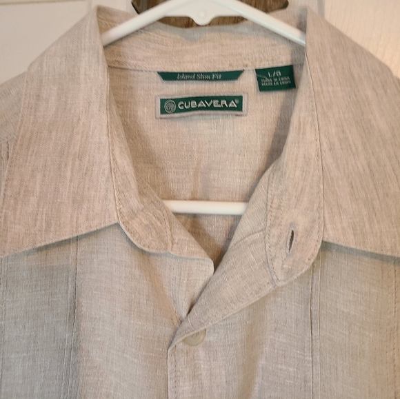 Cubavera Men's Classic Short Sleeve Shirt,  Size: Large Color: Cream - Picture 4 of 9